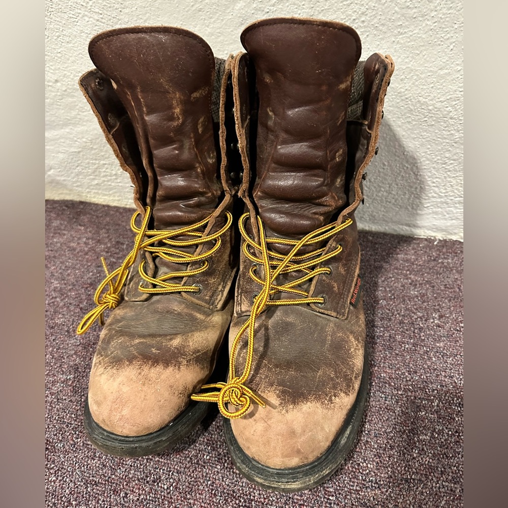 Red Wing 1412.
